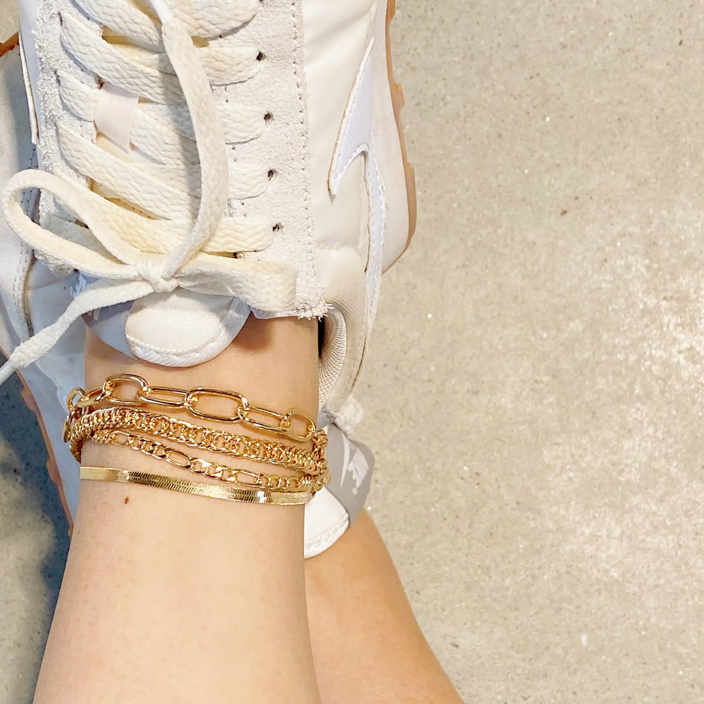 anklet, front view